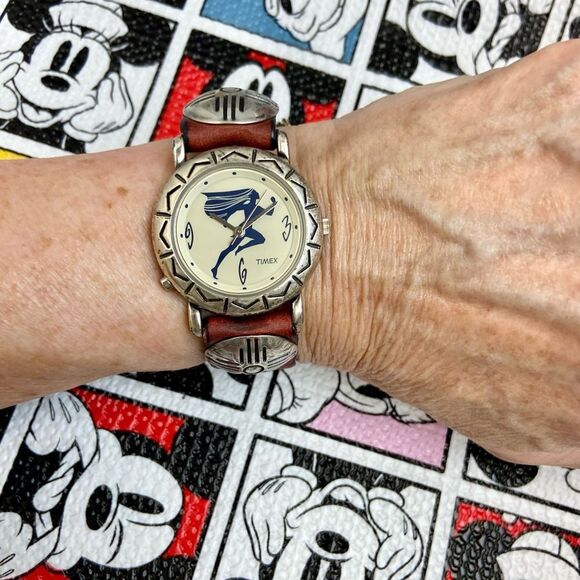 Vintage 90s Disney X Timex Pocahontas Watch with Backlight and Concho Band - Picture 8 of 16